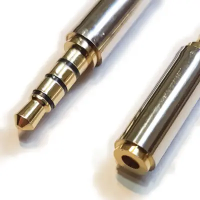 Detalles accesorios de Adaptador Miniplug 3,5 4 Polos Macho A Miniplug 2,5 4 Polos Hembra Metalico Cuerpo Compacto