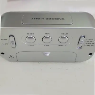 Detalles accesorios de Reloj Despertador Digital Eurotime 610.23 Plateado con fecha Y temperatura