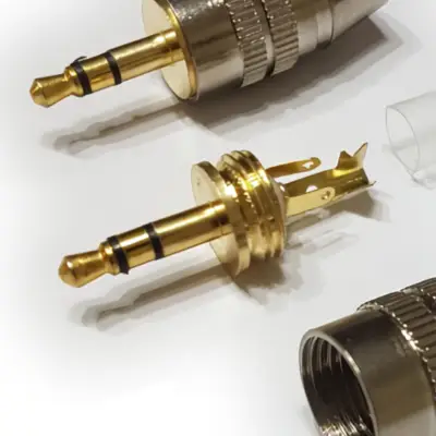 Detalles accesorios de Conector Ficha Miniplug 3,5 Macho Estereo P/Cable 6 Mm