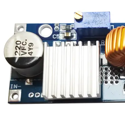 Vista lateral de Modulo Placa Dc-Dc Step-Down De 5/36V A 1,25/30V Reg 5A Max Pldc200