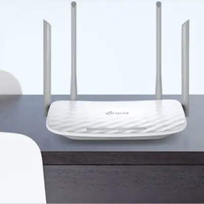 Detalles accesorios de Router Wifi Doble Banda Ac1200 4Pto 4Ant Tp-Link Tl-Ec220-F5