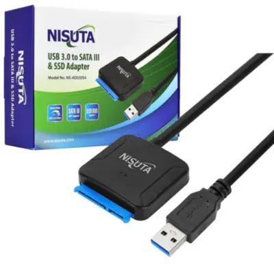 Vista lateral de Adaptador Usb 3.0 A Sata Iii Nisuta C/Fuente P/Discos Ssd Hdd 2,5 Y 3,5
