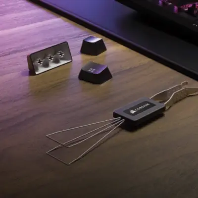 Detalles accesorios de Teclado Gamer Corsair Mecanico K70 Core MLX RED switch Ingles RGB USB