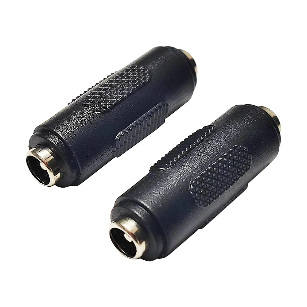 Vista lateral de Adaptador Dc Hueco 5,5 X 2,1 Mm Hembra-Hembra