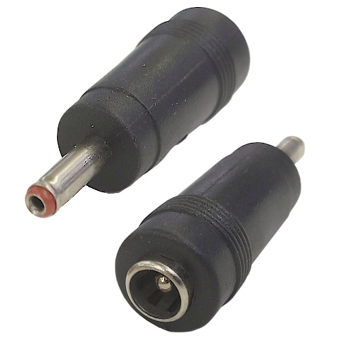 ADAPTADOR DC HUECO 5,5 x 2,5 mm HEMBRA a 3,5 x 1,35 mm MACHO ADAPTADOR DC HUECO 5,5 x 2,5 mm HEMBRA a 3,5 x 1,35 mm MACHO